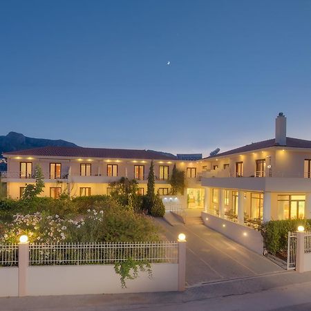 Kyniska Hotel Plítra Dış mekan fotoğraf