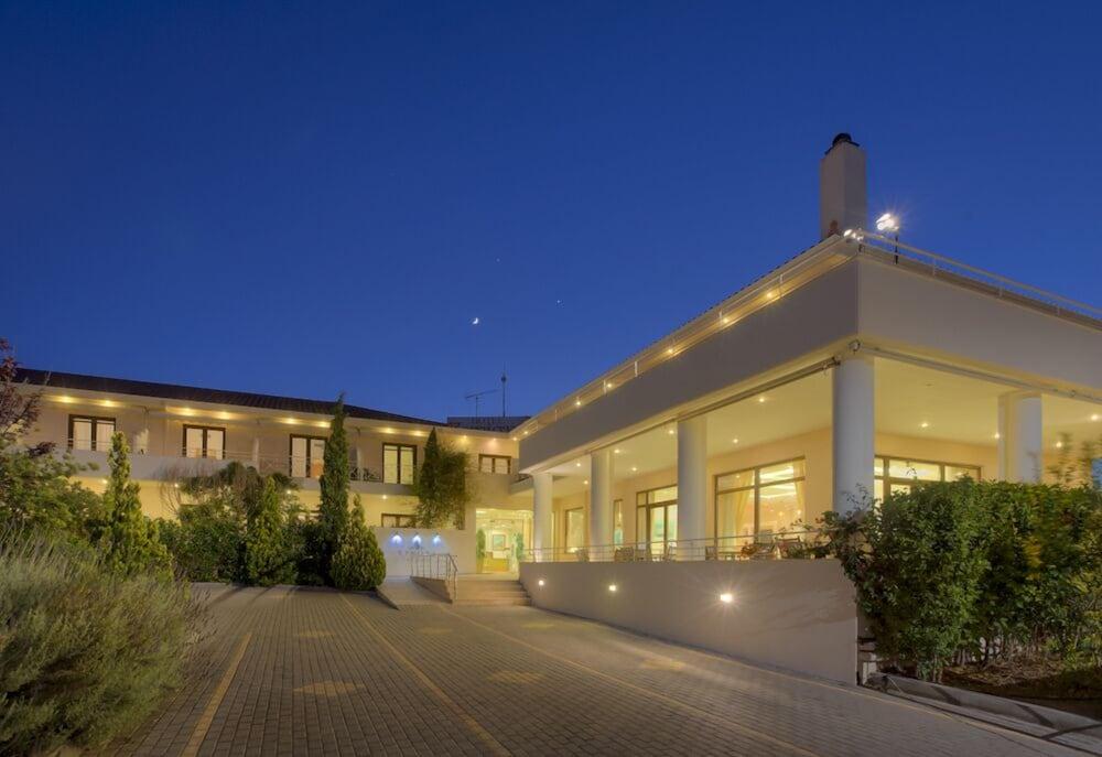 Kyniska Hotel Plítra Dış mekan fotoğraf