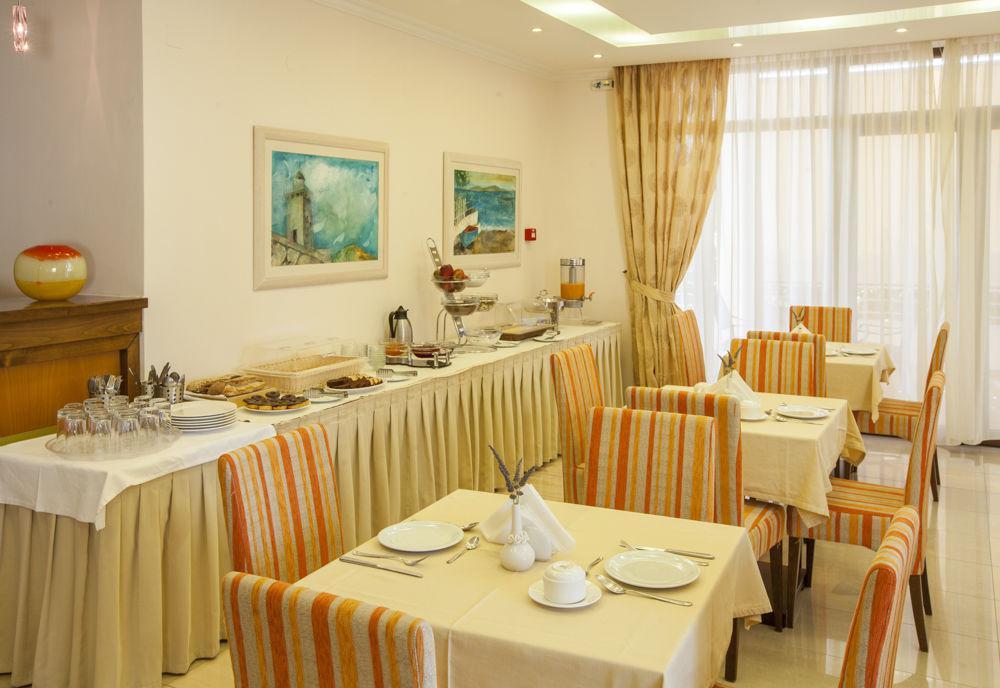 Kyniska Hotel Plítra Dış mekan fotoğraf