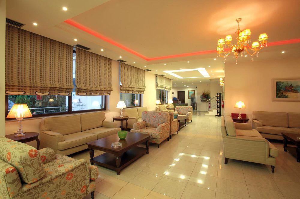 Kyniska Hotel Plítra Dış mekan fotoğraf