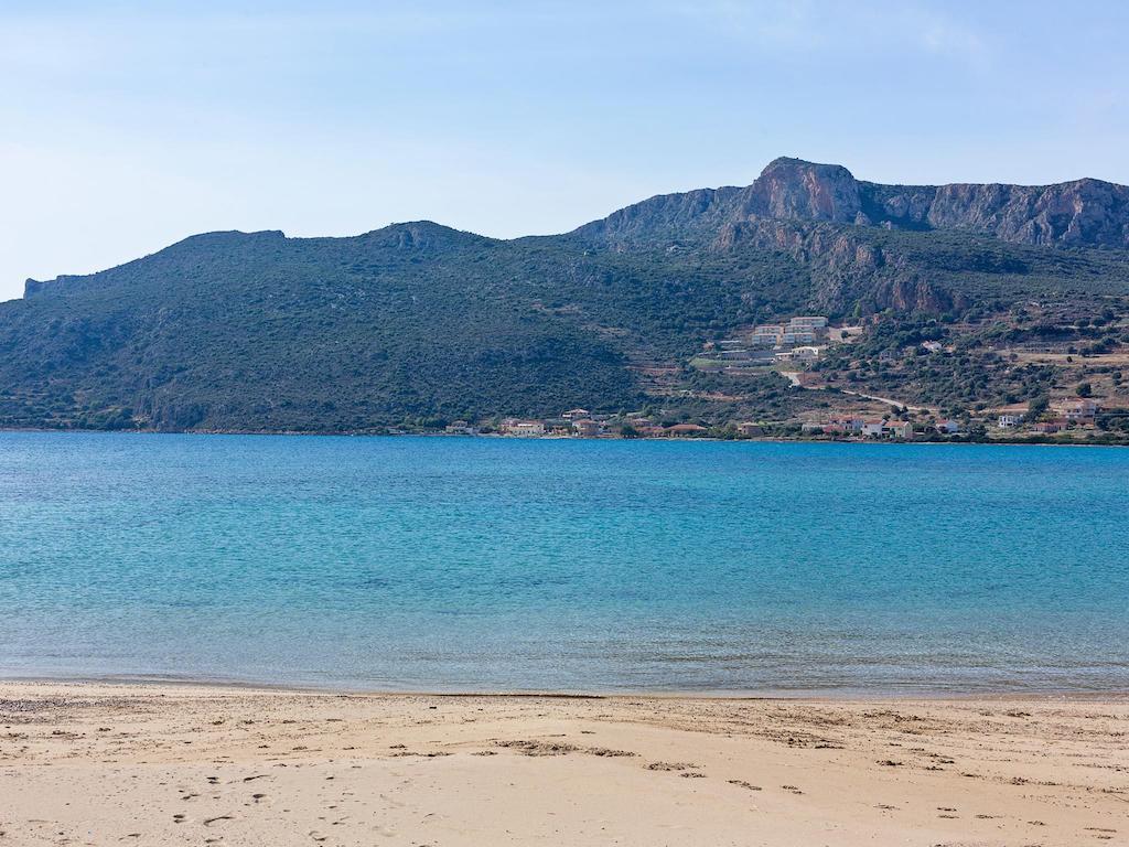 Kyniska Hotel Plítra Dış mekan fotoğraf