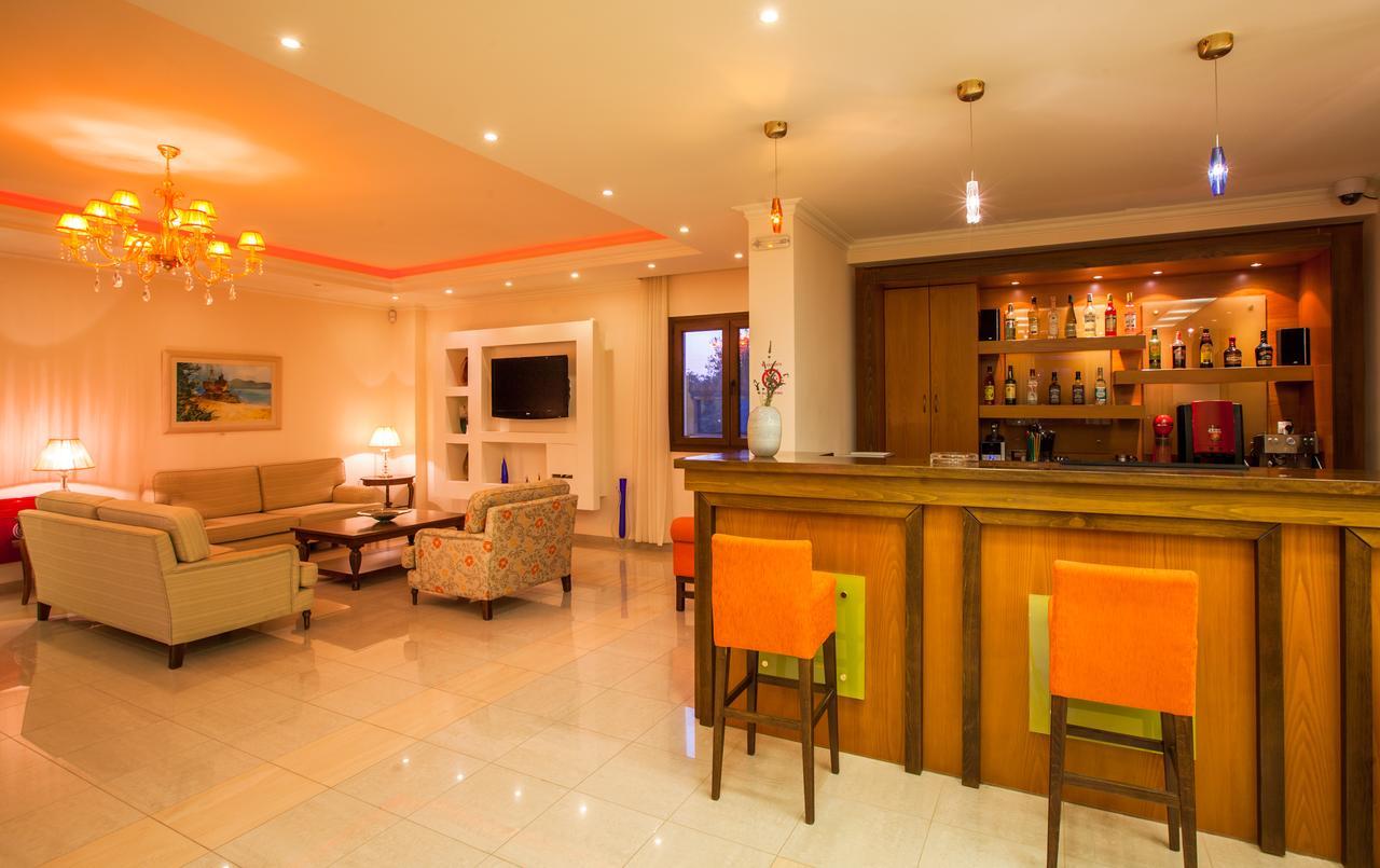 Kyniska Hotel Plítra Dış mekan fotoğraf