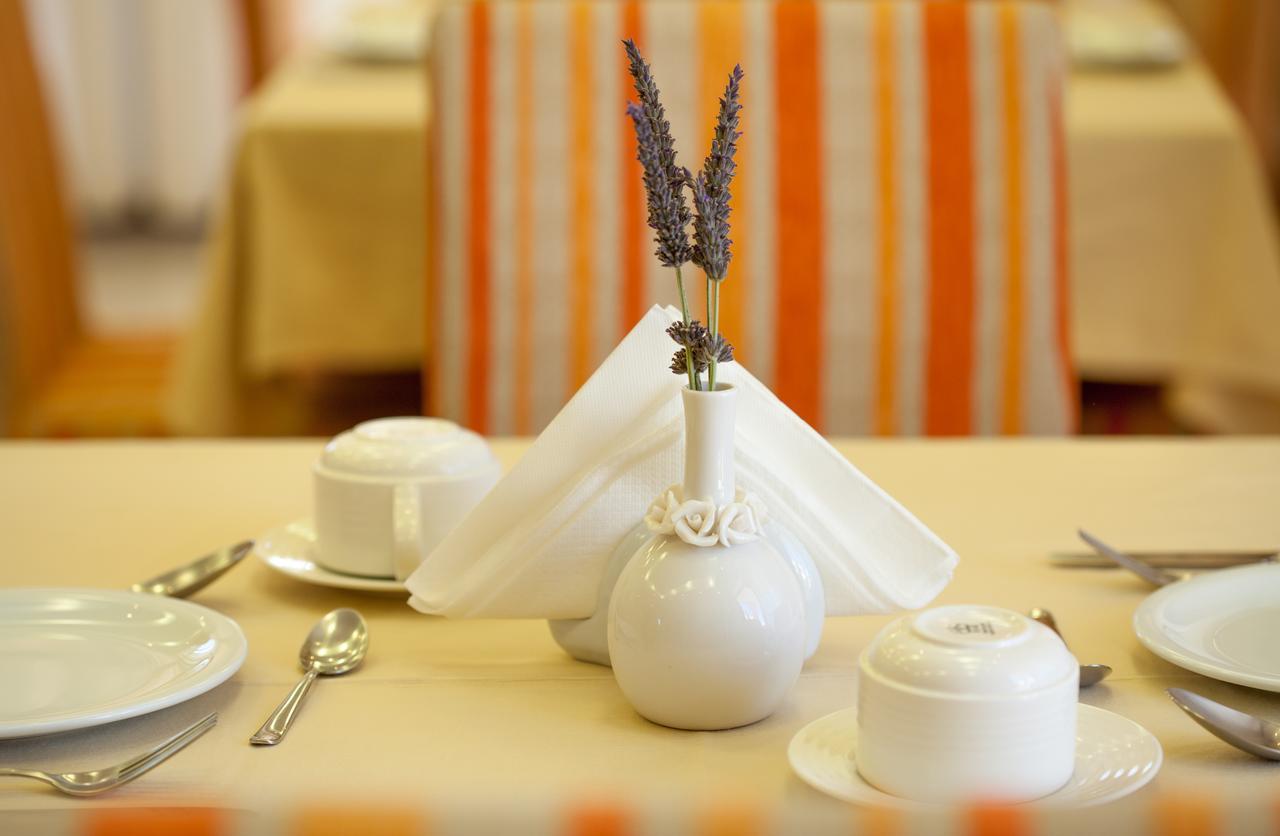Kyniska Hotel Plítra Dış mekan fotoğraf