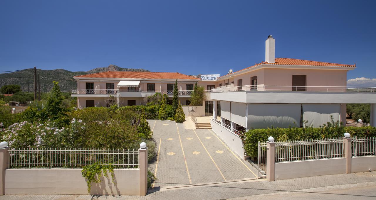 Kyniska Hotel Plítra Dış mekan fotoğraf