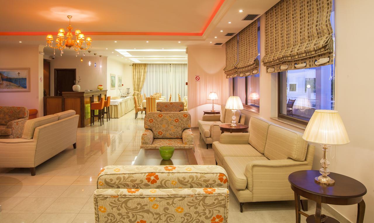 Kyniska Hotel Plítra Dış mekan fotoğraf