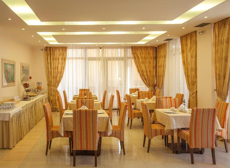Kyniska Hotel Plítra Dış mekan fotoğraf